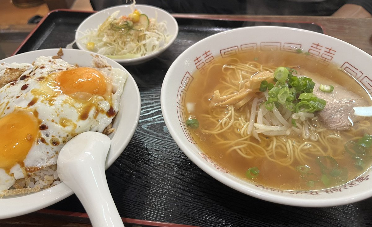 mjx6vW5Z4241371's tweet image. 🏍️高速デビューできました🙌
時速80㌔‥90㌔‥100㌔‥
全てが未知の世界🌍
初体験て楽し〜♡

#今治しまなみ街道
#重松飯店 
#Ondata Coffee