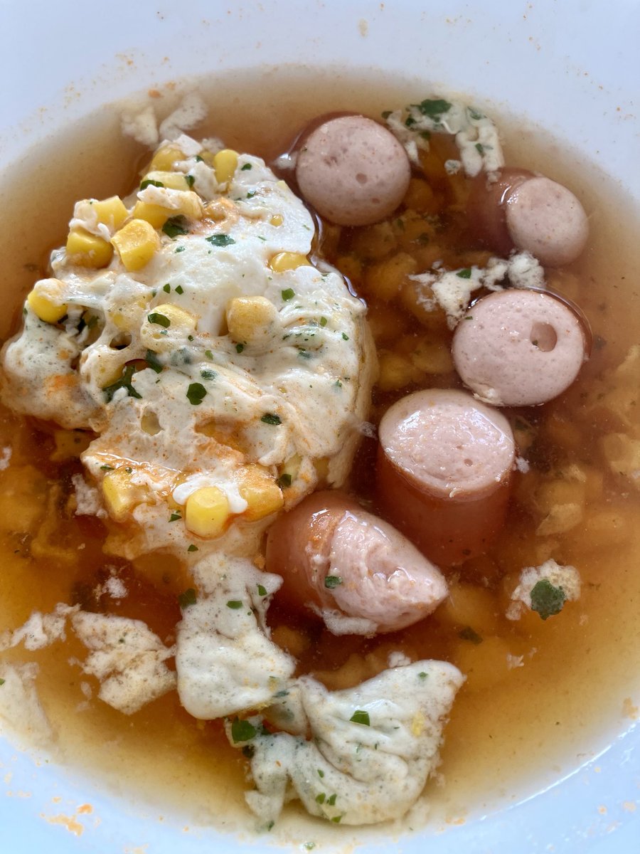 KrisBlackRose's tweet photo. I had leftover #corns and #Frankfurter. I took out a portion of homemade #beef #broth from the freezer, threw the leftovers and dropped 4 #eggs directly in. What a lovely #soup came out at the end, with some #persil & #paprikapowder. Cc @DrKristieLeong my friend in soups https://t.co/zQNpyu5nTg