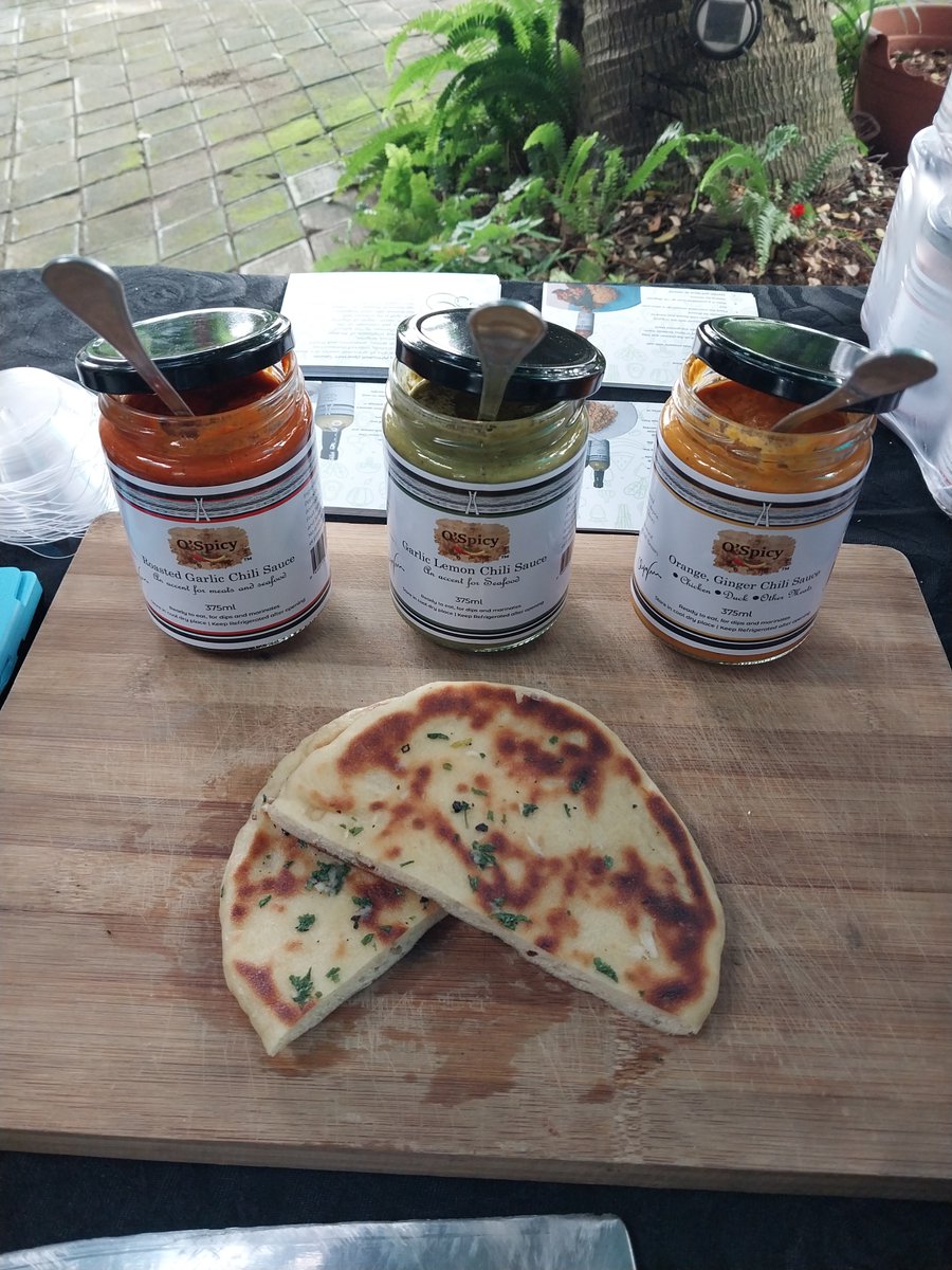 Chefyinks's tweet photo. Place orders for your sauces, send a dm, call or message via whatsapp.
N8500 per bottle. 
Delivery at reasonable charges. https://t.co/Zug8a2wE4J