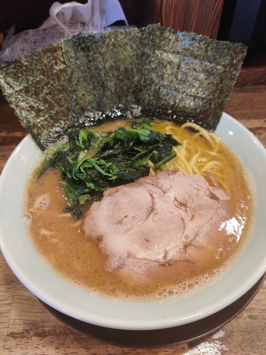 tgods5's tweet photo. 銀十
昨日のフェスのラーメンより断然旨いです https://t.co/twnHSfryo8