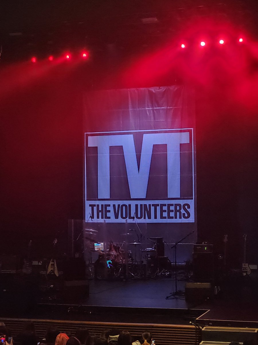 TofuPopRadio's tweet image. พร้อมเจอ #TheVolunteers แล้ว!!! แฟนๆ มากันเยอะมากๆ แอดรอร้อง Summer สุดเสียงเลยค่ะ ~

#TVT #TheVolunteersAsiaTour2024 #TheVolunteersBKK2024 #YerinBaek #백예린 #LiveNationTero
#TofuPOPRadio #TeroRadio
