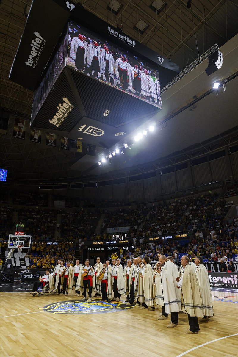 La Laguna Tenerife tweet media