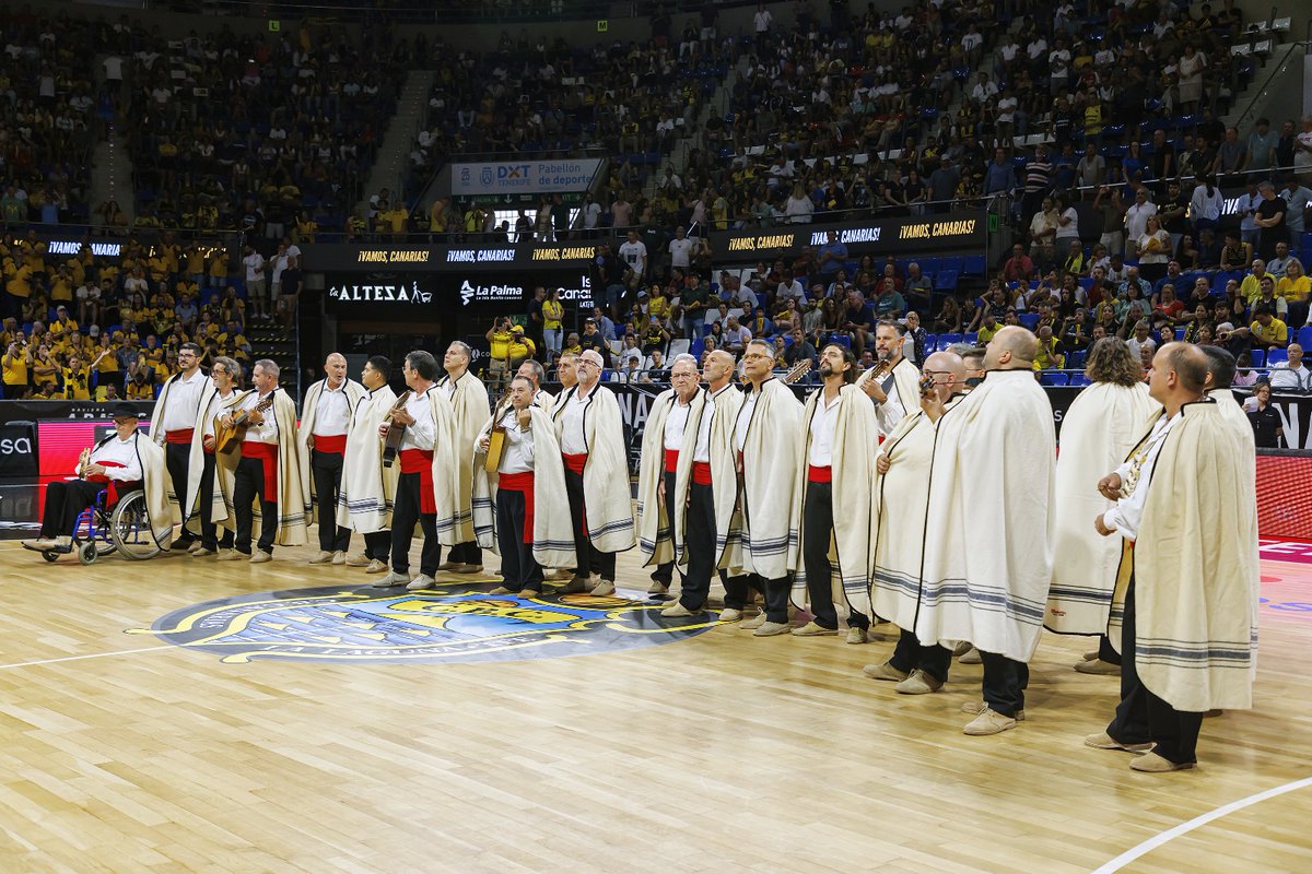 La Laguna Tenerife tweet media