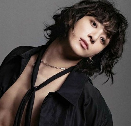 realvkk's tweet photo. the androgyny of it all https://t.co/yXxkWtnncl
