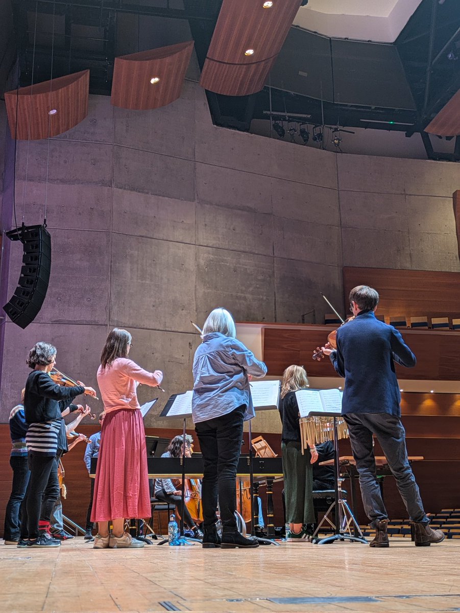 Edward Edgcumbe (@gumbetweets) on Twitter photo Spot the wind chimes <a href="/perthTCH/">Perth Theatre and Concert Hall</a> this afternoon.
Still time to come along to hear <a href="/SampsonCarolyn/">Carolyn Sampson 🇪🇺</a>, <a href="/DunedinConsort/">Dunedin Consort</a>, Paul Sharp, and John Butt in their Sunday best. Spot the wind chimes <a href="/perthTCH/">Perth Theatre and Concert Hall</a> this afternoon.
Still time to come along to hear <a href="/SampsonCarolyn/">Carolyn Sampson 🇪🇺</a>, <a href="/DunedinConsort/">Dunedin Consort</a>, Paul Sharp, and John Butt in their Sunday best.