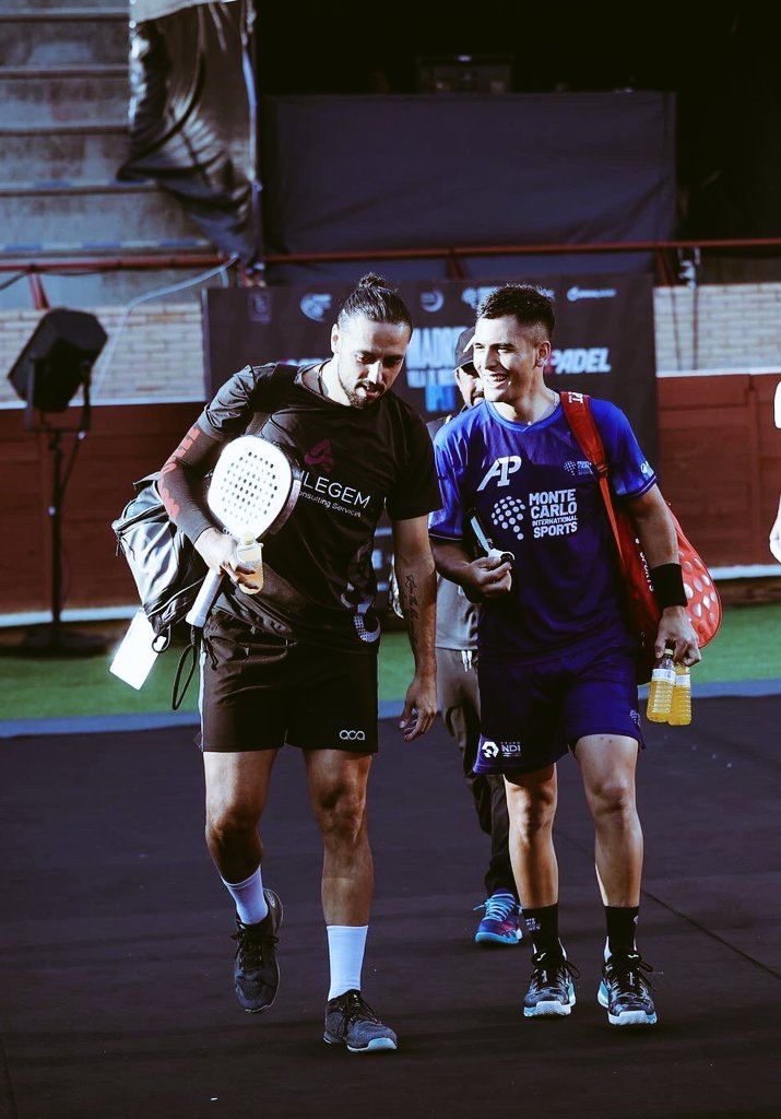 Ganan en las SEMIFINALES a los Mágicos y vencen en la FINALÍSIMA a unos Abud y Allemandi que pese a que no comenzaron bien NO se lo han puesto nada sencillo.

CHA-PÓ por estos 2 jugadorazos, mucho mérito en esta breve etapa Lijó - Arce (por lesión de Dal Bianco)