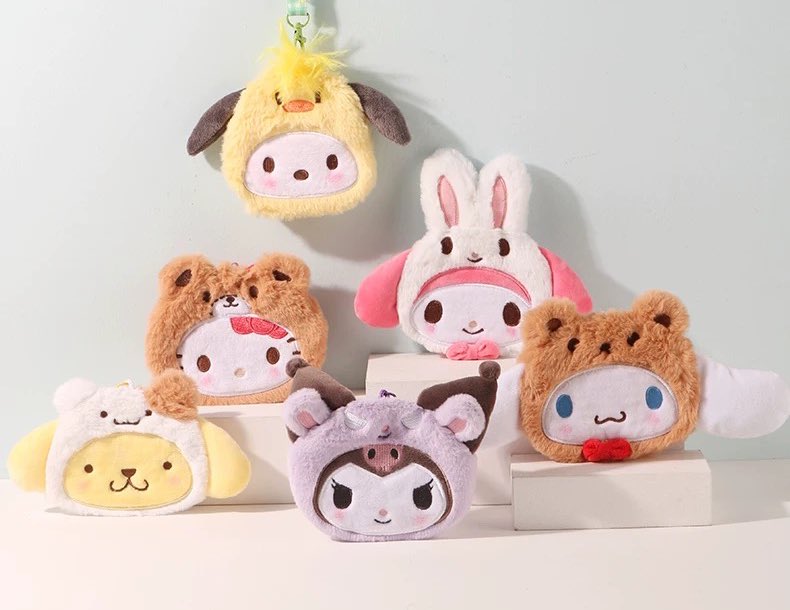 Miniso x Sanrio น้องจะเป็นกระเป๋าใส่ของด้านหลังมีที่ใส่การ์ดด้วยคับบ แถมสายคล้องคอไปให้ด้วย น่าร้ากก อันละ 250 บาท🫶🏻