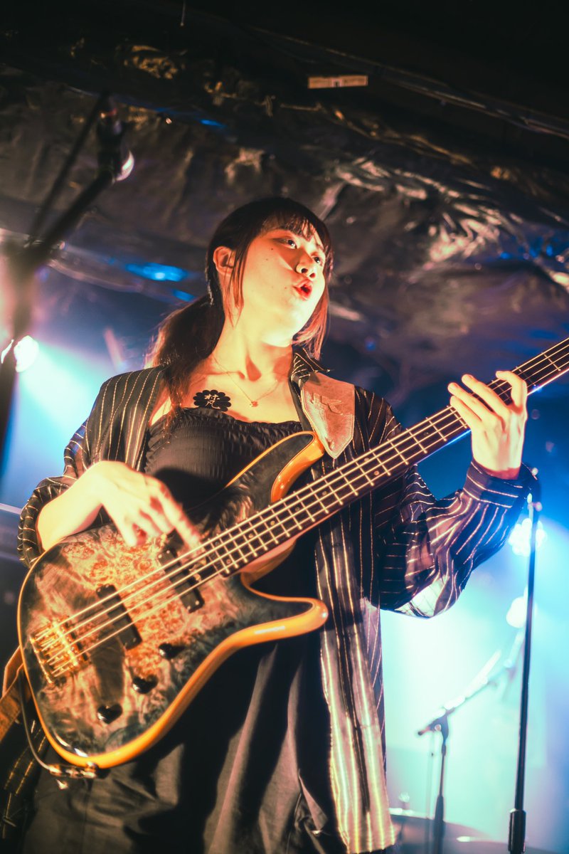 aruyue_official's tweet photo. 【＊thank you＊】

2024.9.26 @渋谷CLUB CRAWL
『梵pre.1st Mini Album"白夜"リリースツアー 生命の火花ツアー』

▶︎騒音楽
紗
宣戦前線
晩餐
薔薇が咲く部屋
讃美歌
極楽鳥花

↪️2024.10.5(Sat)@ DAYTRIVE 18:00~ 
『GOLD RUSH 2024』
🎟 https://t.co/Y9X5CXZTdO

📷 @ayaka_photo44 https://t.co/dkoN2UmFqZ
