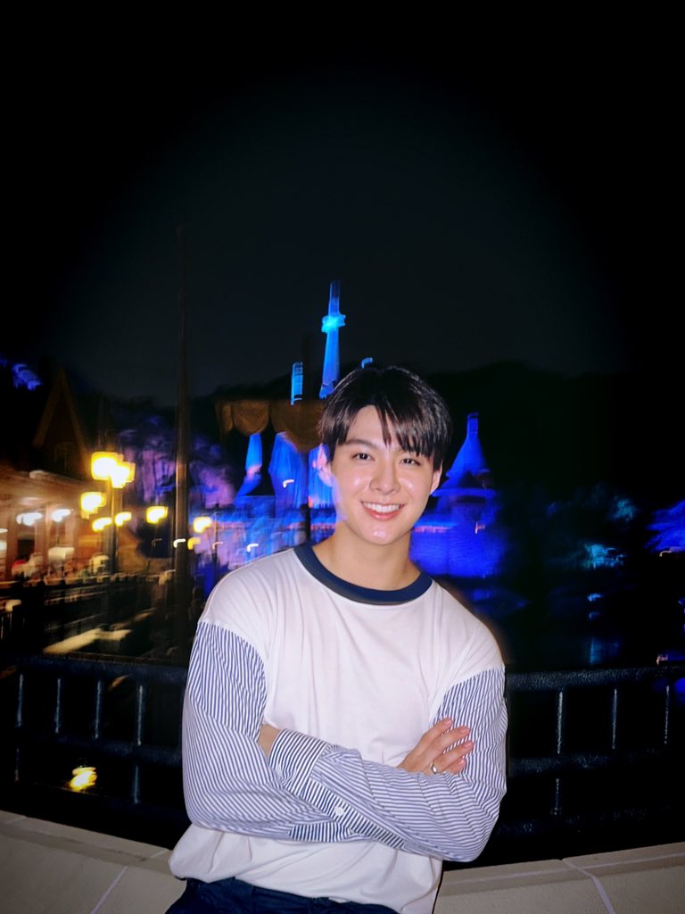 Hong Kong Disneyland 🎡🎢 #Saint_sup #MingEr