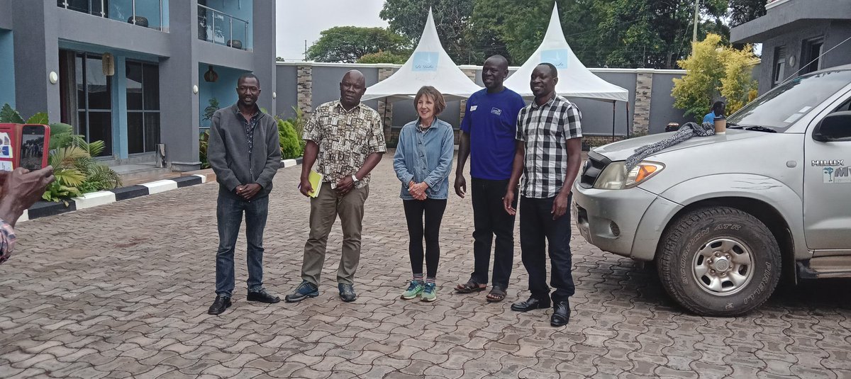 sojelel's tweet photo. Together with Dr Jamilu E. Ssenku, the Head of Department; Plant Sciences, Microbiology and Biotechno, we have today morning held an insightful meeting with  @CWatsonICRAF Technical Advisor at World Agroforestry Centre on strategies to revive botany. @MvuleTrust @MakCoNAS https://t.co/4QMy5qeIQu