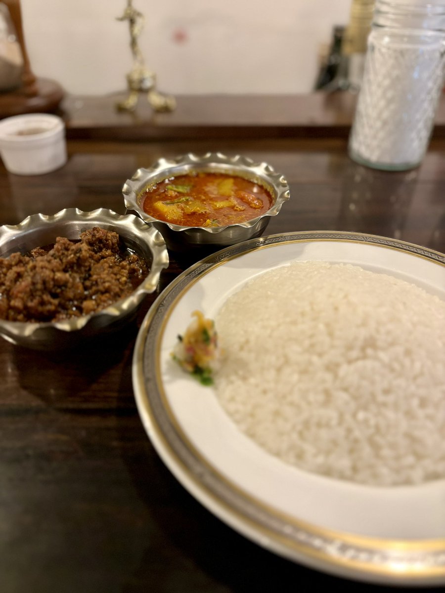 putiysani's tweet image. 下高井戸『HATOS OUTSIDE』
ベジタブルカレーの正体が知りたくて、ついつい足を運んでしまう、魅惑のテイスト。

#スパイスカレー
#taguchi