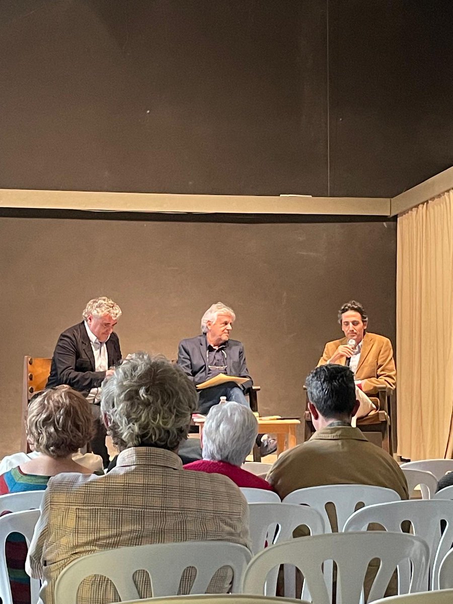 AmicsConcabella's tweet photo. Magnífica conferència ahir de Josep M. Gregori, Oriol Pérez Treviño i Ignasi Moreta en la inauguració de la X Temp. Cult., a propòsit del llibre D'Orfeu a Monteverdi. El públic va marxar encisat. Moltes gràcies i endavant! @JosepMGregori @IgnasiMoreta @FragmentaEd @CConcabella https://t.co/hnesFQP7oK