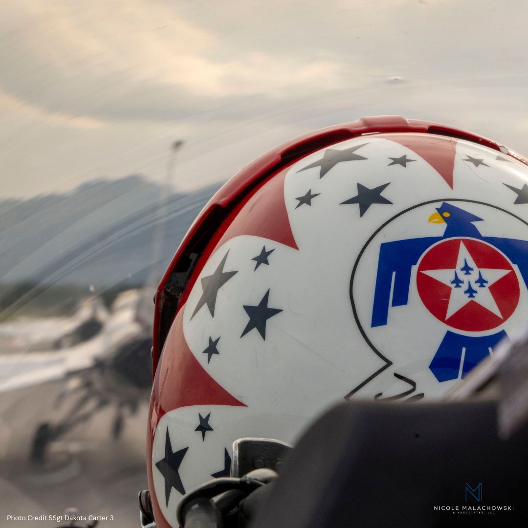 RealMalachowski's tweet image. Want to turn leadership challenges into growth opportunities? The answer is COURAGE.

3 tips to strengthen your courage: 1️⃣ Face Your Fears 2️⃣ Take Calculated Risks 3️⃣ Learn from Failure

Lead w/#courage &amp;amp; inspire others to do the same!

#Resilience #LessonsNotLosses #Leadership