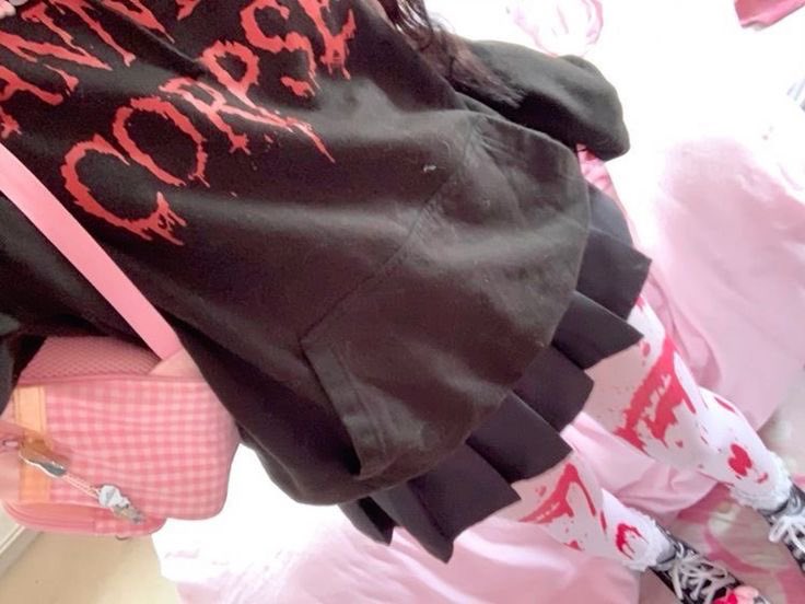 GL1TZNGLAM's tweet photo. Ahhhhh!!! :3 Im so cuteee <33 https://t.co/QWqVvRUdY6