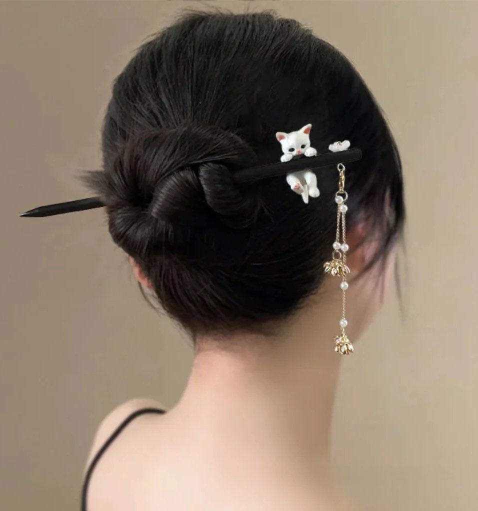 300moods's tweet photo. The cutest hairpin https://t.co/HzsPPjDeWh