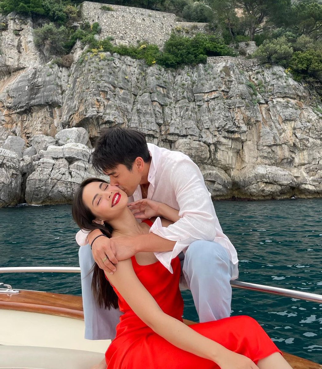 เห็นเค้าเล่นกันเลยอยากเล่นบ้าง ☺️