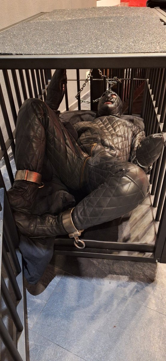 Repost from yesterday. Second night time bondage for <a href="/xlrugbysocks/">xlrugbysocks</a>. Released him for breakfast this morning after 8h in the cage.