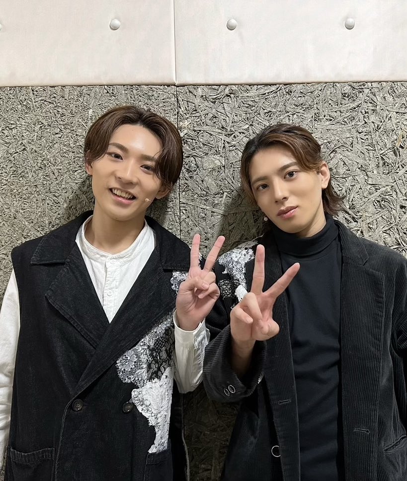 jr_official_X's tweet photo. 【 🎪Theater 】

#林一敬 #手島麗央 が出演する
DisGOONie Presents Vol.14
reading mindfulness
「chill moratorium(チルモラトリアム)」
本日大阪にて全ての公演が終演いたしました🏯✨📖

ありがとうございました‼︎✌🏻💓✌🏻

#チルモラ https://t.co/iSedDVJqe0