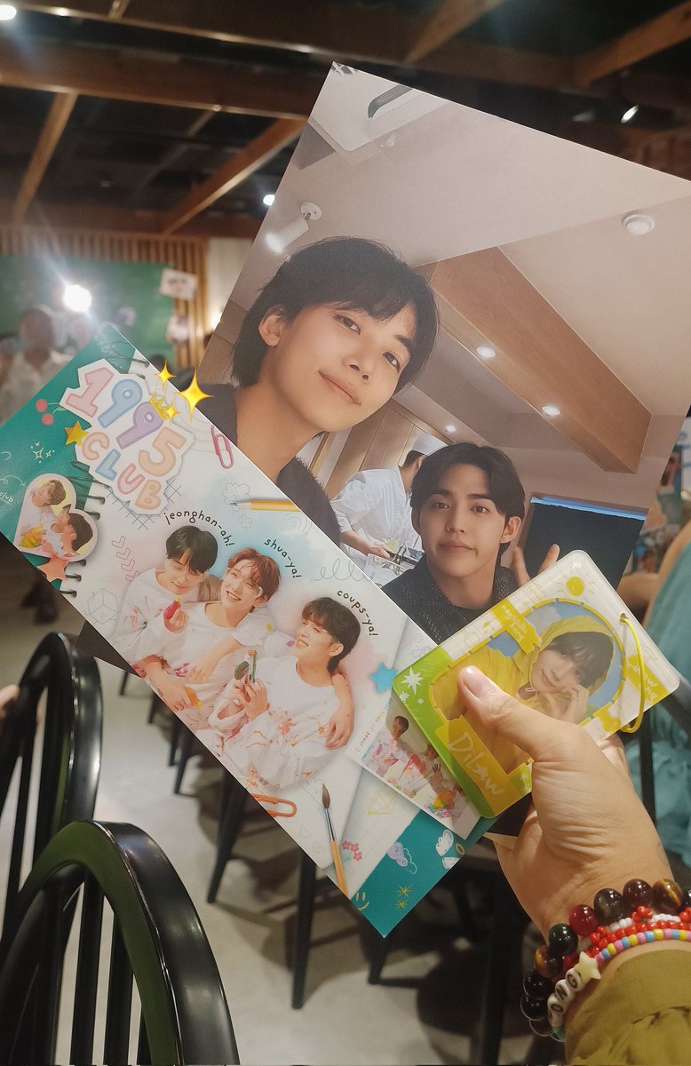 sugarpiehannie's tweet photo. tysm, @EVENTeens_PH !! 
🍒👼🏻🦌✨ #1995_club https://t.co/eRMw2S5Z4k