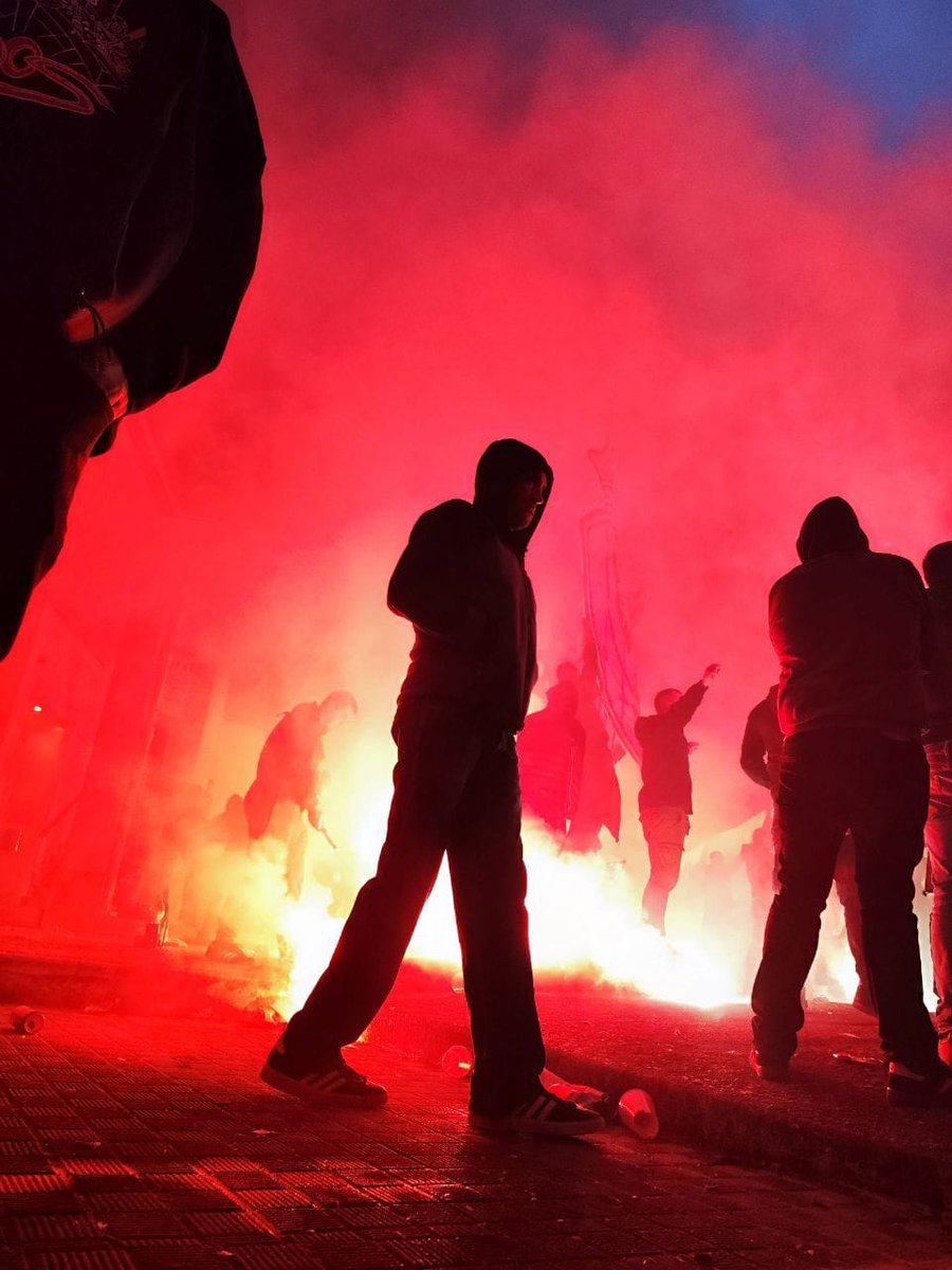 INDAR GORRI, BETIKO ARGIA