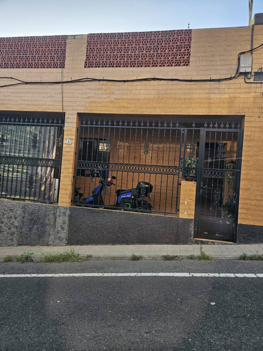 ¿Cómo no van a cerrar el servicio de <a href="/Lovesharing_/">Lovesharing</a> si este es el nivel de algunos usuarios?