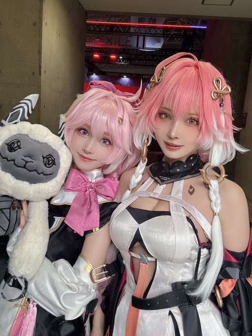 Twitterのコスプレ画像18