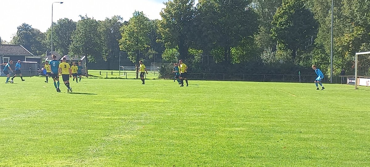 Bij <a href="/vvwedde/">vv Wedde</a> thuis tegen <a href="/vvalteveer/">VV Alteveer</a> ruststand 2-0  kwa kansen had het gerust meer moeten zijn #westerwoldeactueel <a href="/spekm/">Michiel van der Spek</a> #westerwoldesport