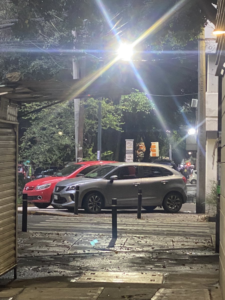 Karen Rowe tweet media