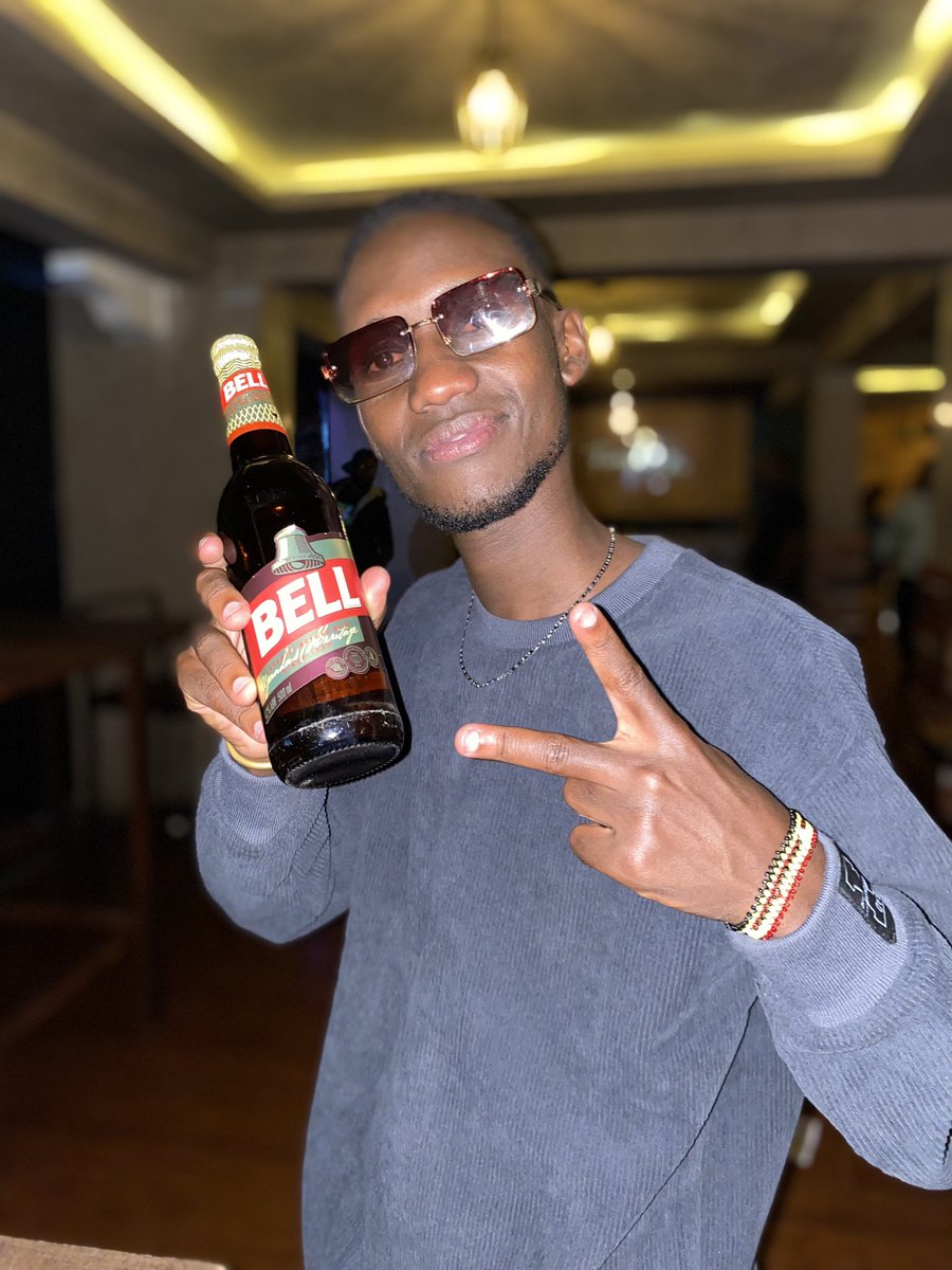 CruzErnest2's tweet photo. @Mc_Kacheche rep’n 4 #BellObaFest24 Activations tonight #BackYardSundays at 📍@SoHoTerraceMbra 

Come we sip on a cold @Bell_Lager beer 🍻 with Biggie &amp; Rema 💃 🕺 https://t.co/jRrl4oAS0k