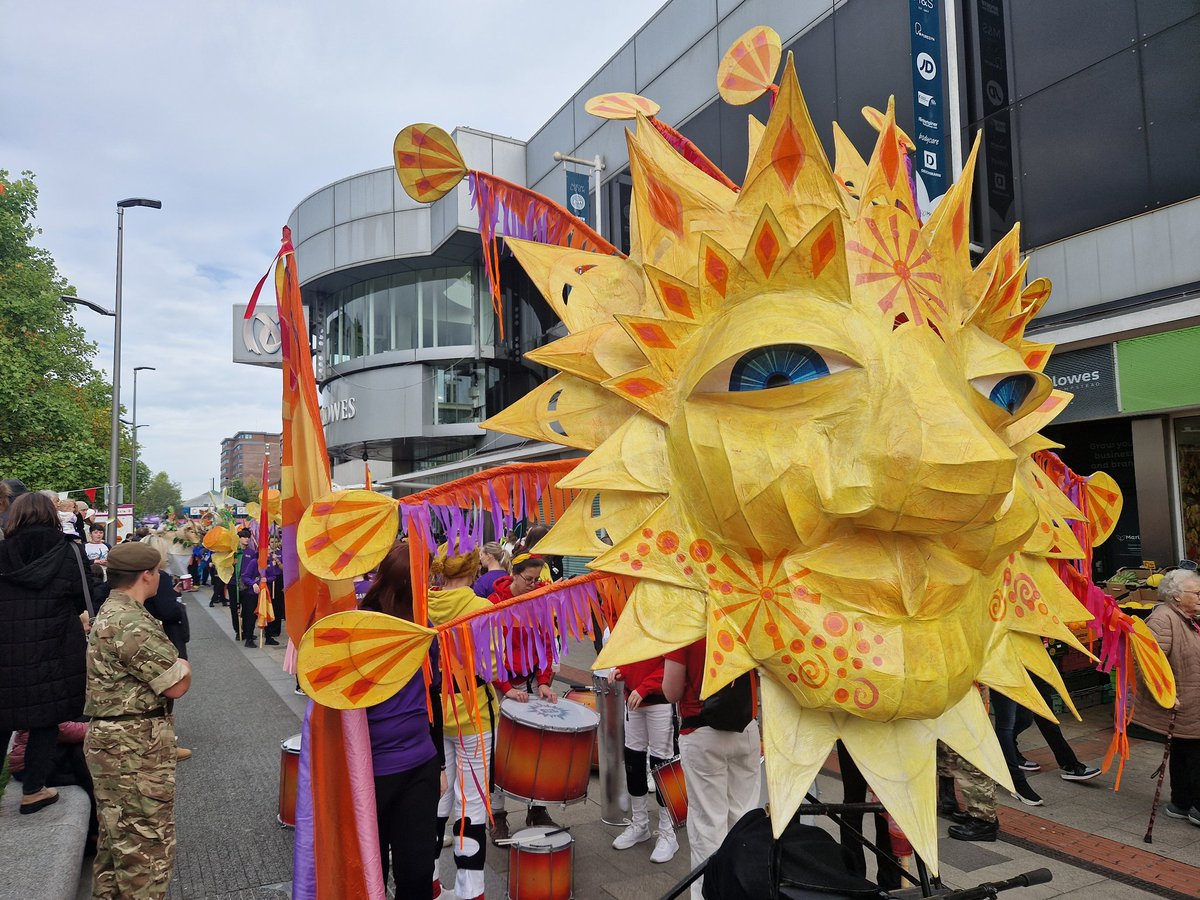 sammybarrymears's tweet photo. Brilliant events in Hemel Town today for @DacorumBC #50fest. https://t.co/5zZ2mzC97a