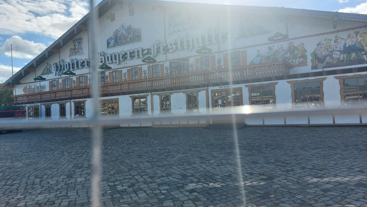 WoodyHoll's tweet photo. Ereignisse werfen ihre Schatten voraus! #IschaFreimaak https://t.co/BN7brKdb9w