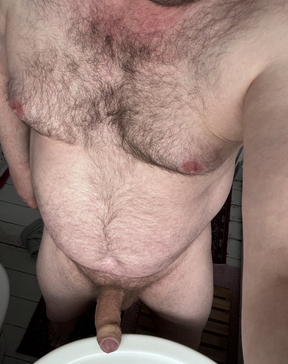 Feeling chunky with nothing to do, so who’s gonna come get me hard and make me cum?