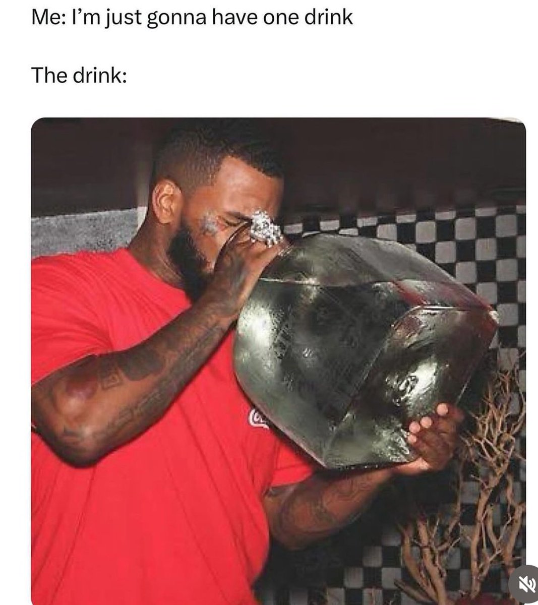Mr_Finesxe's tweet photo. Saturday night MOOD😋 https://t.co/r6UUHlXJxt