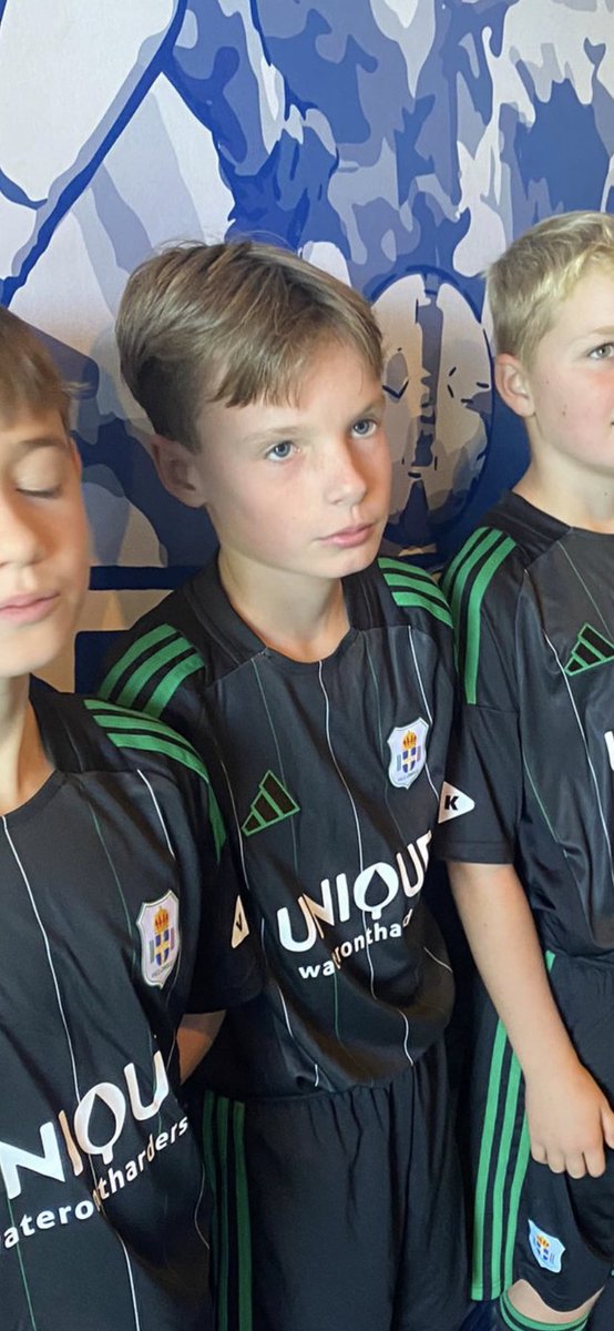 jjmvanleeuwen's tweet photo. Uiteindelijk draait het om de punten, en deze voltreffer is heel belangrijk voor de aansluiting naar boven! Sem heeft weer een fantastische PEC-herinnering gekregen, verlegen en trots mee in de line-up! #pecalm #makingmemories https://t.co/aMwWTlAoyG