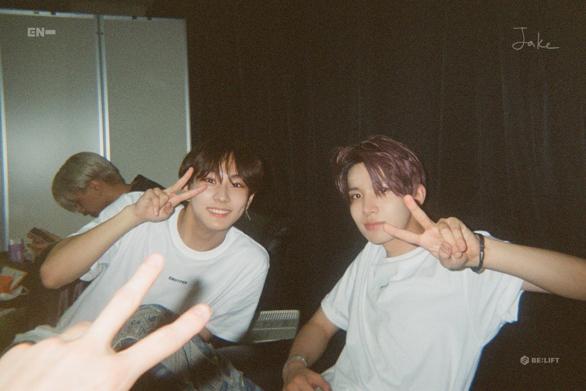 EN7ernally's tweet photo. my cutest twinz 🥹

📸by jake https://t.co/E36zzWnFfl