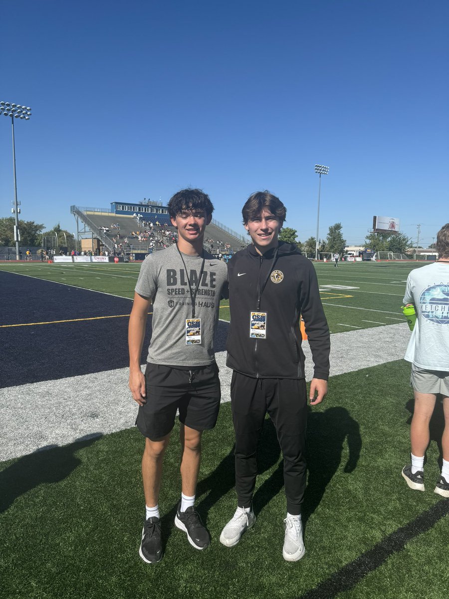 thank you <a href="/bond_coach/">Bond Mike Bond</a> and <a href="/CSPBearsFB/">Concordia St Paul Football</a> for having me out for a game!