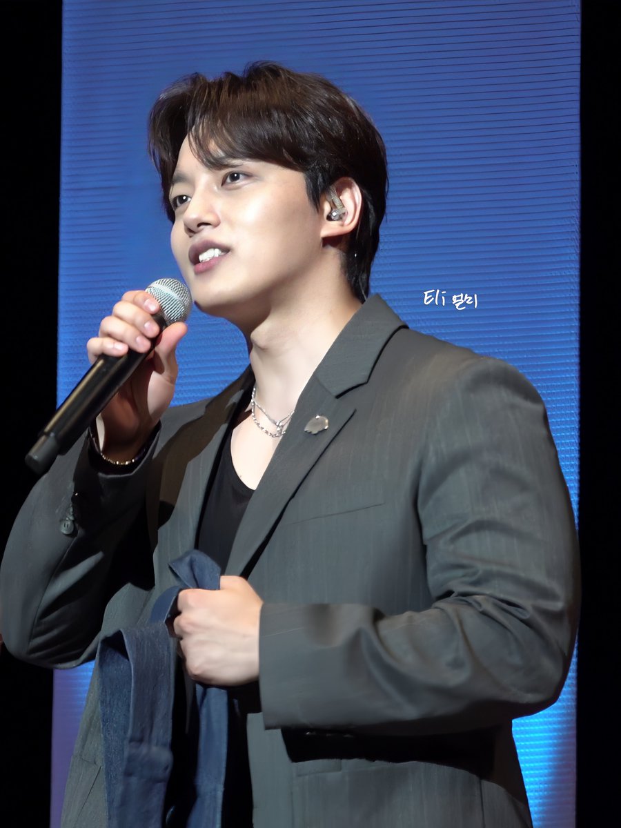 EliEli0707's tweet photo. 240923 #여진구 you &amp; me again FM
#yeojingoo #ヨ·ジング
Why is he so cute, even if he's just wearing an apron😻🥰🩵🦒🧸 https://t.co/jrRxEtmTBc