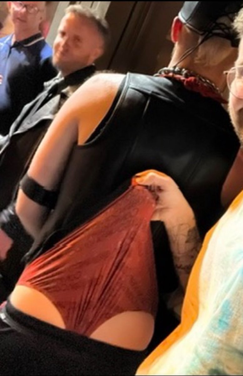 PupReggie tweet media