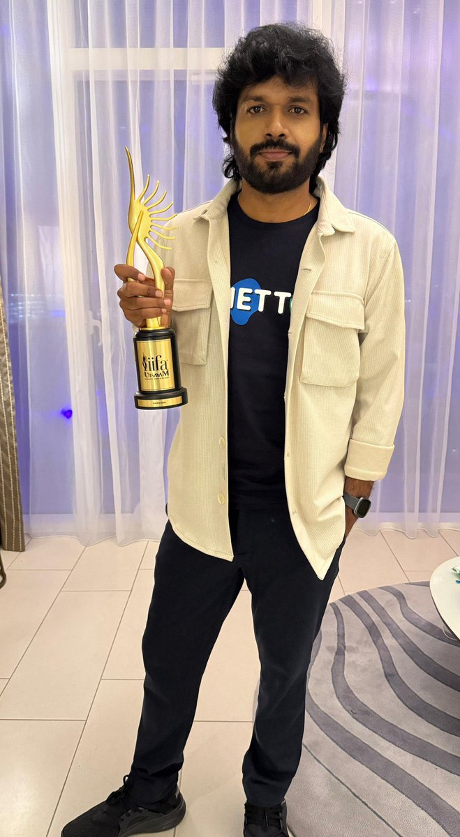 Kajal Aggarwal (@mskajalaggarwal) on Twitter photo Dearest <a href="/AnilRavipudi/">Anil Ravipudi</a> you did it again 🙌🏻❤️🤗
Big congratulations for , best director iifa award for our extremely cherished film #bhagwantkesari woohoo 🥳 Dearest <a href="/AnilRavipudi/">Anil Ravipudi</a> you did it again 🙌🏻❤️🤗
Big congratulations for , best director iifa award for our extremely cherished film #bhagwantkesari woohoo 🥳