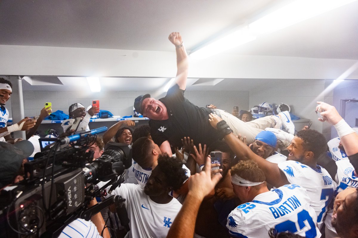 UKFootball's tweet photo. Waking up this morning like https://t.co/yDYTlmrV0E