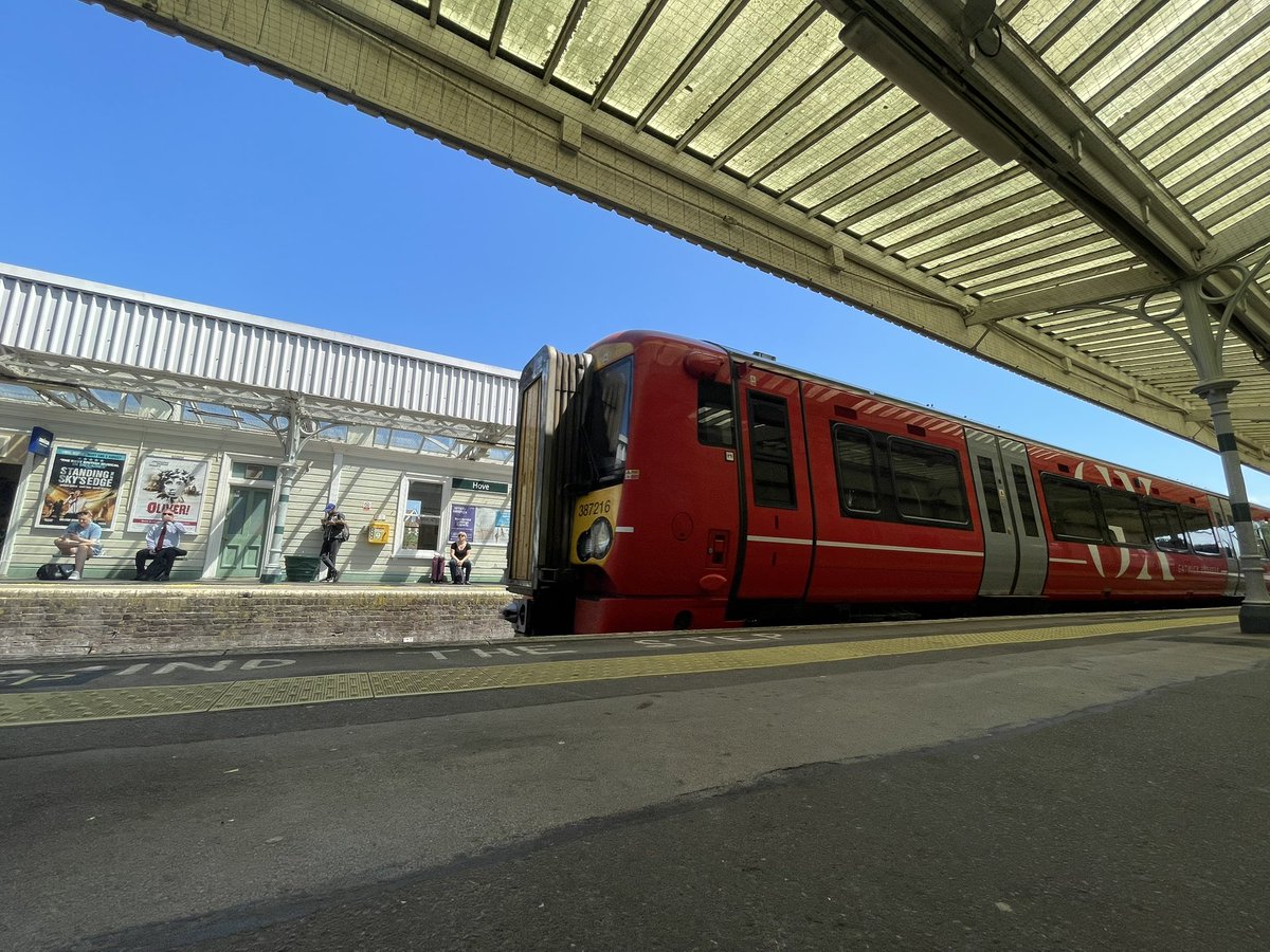 btncraig's tweet image. A nice shiny red one going west at #Hove #Class387