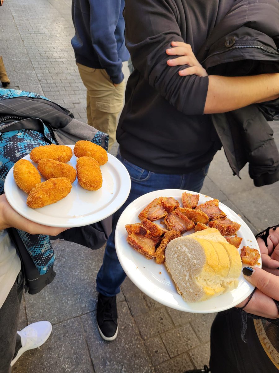 RadicalDPodcast's tweet image. #dietatorrecnos

Lo mejor para tramar planes