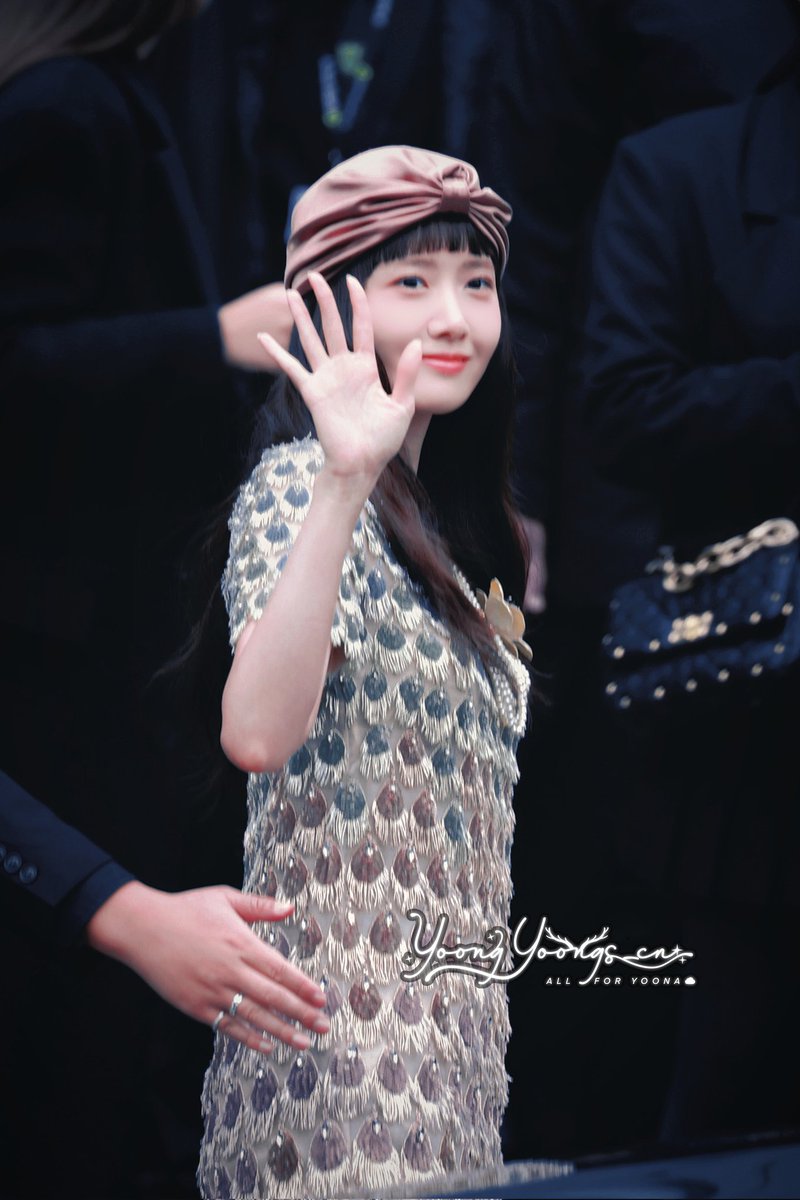 YoongYoongs_cn's tweet image. 오늘은 반짝반짝 인어공주다 🥰

#YOONAxValentinoSS25
#ValentinoSS25
#ParisFashionWeek
@MasionValention
#LimYoonA #임윤아  #윤아 #YoonA