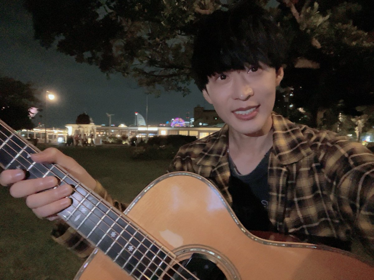 山下公園で弾き語りしてきた