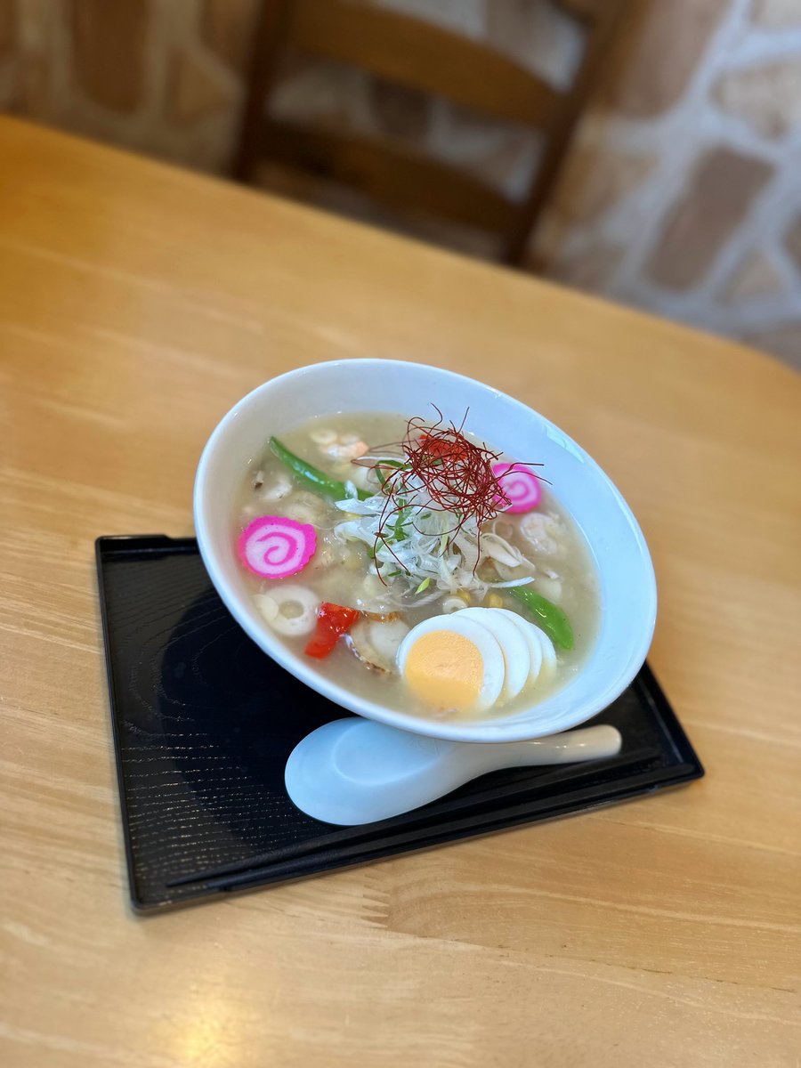 kiyoofdeath's tweet photo. ガタタンラーメン at きんたろう
#Ashibetsu 星人w
How's life??
1989年星の降る里に㊗︎ご当地グルメ「含多湯」発祥中華料理店「幸楽」の味を継承!!土日祝日は約30杯程度!豚骨主体+和出汁!天然出汁のみ化学調味料不使用!#西山製麺 ?ぷり麺が10種類以上入った塩味の餡に良く絡む🤣旨ぁ飲み干す一杯‼️ https://t.co/syb5yHVmcB