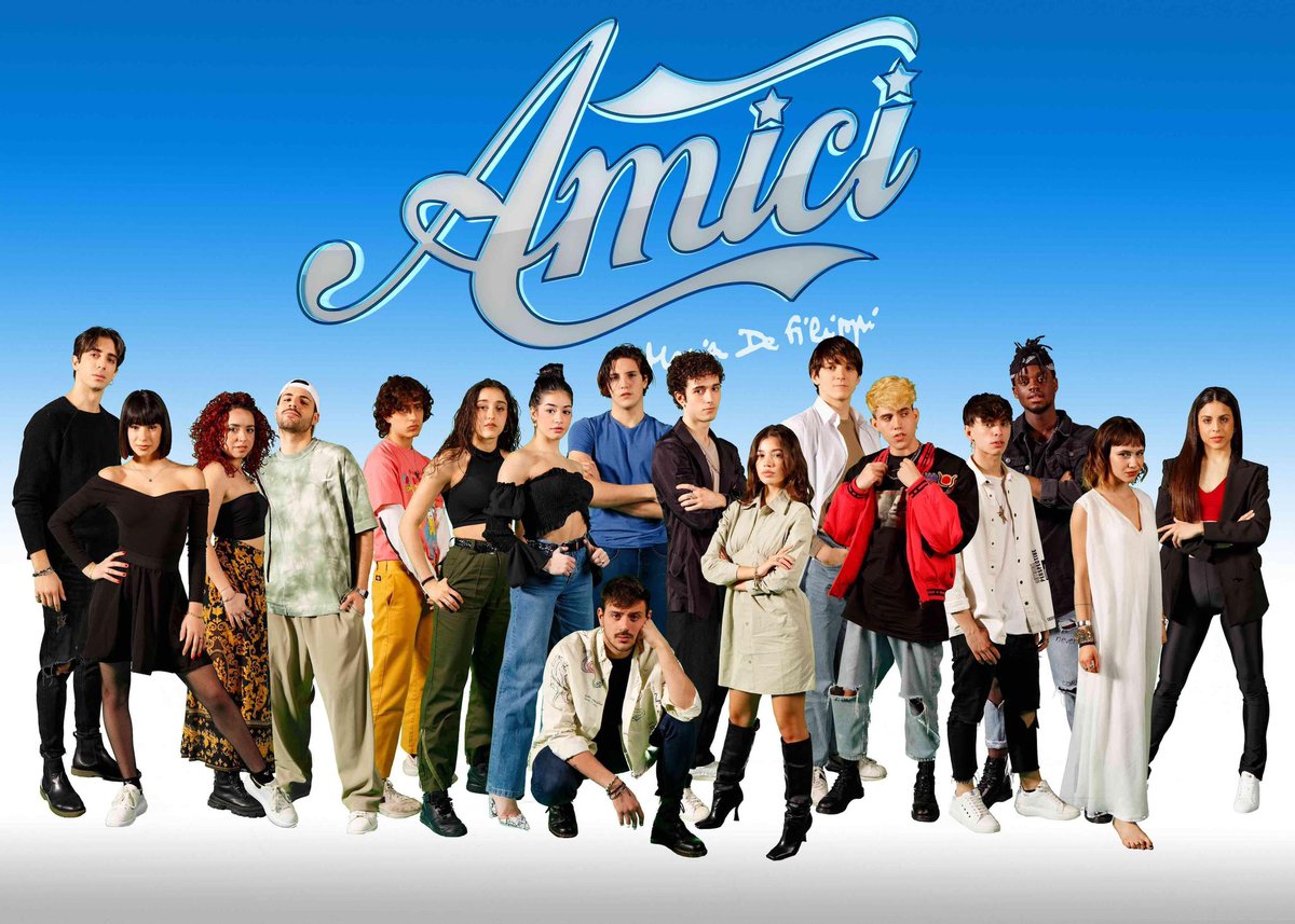 luceecenere_'s tweet photo. Qualcuno mi ridia loro e nessuno si farà male #amici24 https://t.co/5rHe30kCr5