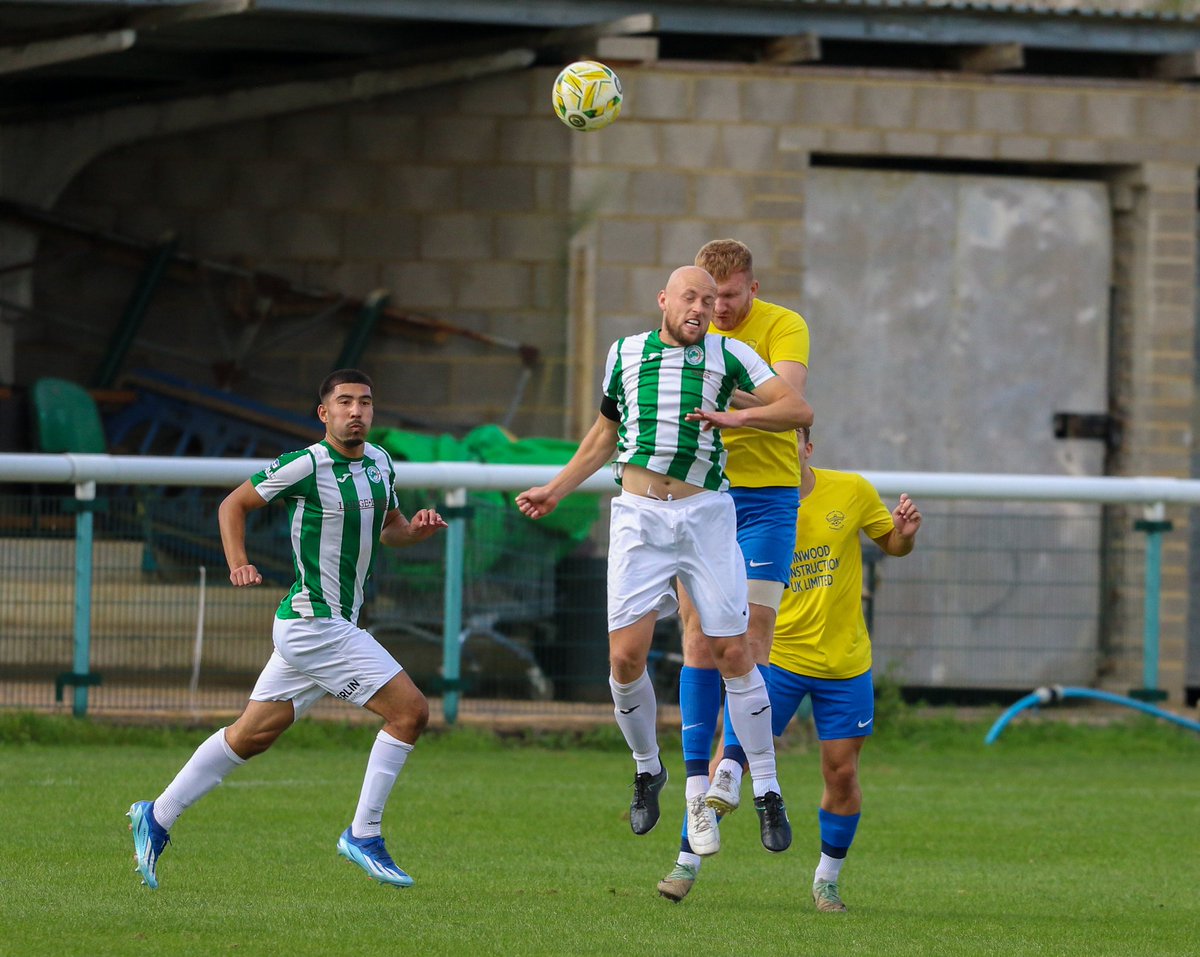 sportsshotsnews's tweet photo. @MKIrishFC vs @WinslowUtdFC in the @SpartanSMFL Premier Division.
https://t.co/wtLGRD1m5a
#football #footballseason #nonleague #nonleaguefootball #southmids #premierdivision #League #leaguefixture #mkirish #winslowunited #matchphotos #sportsphotography #photography https://t.co/DTx5VHlChY