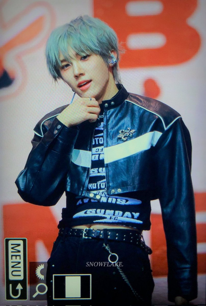 snowflake_asm's tweet photo. 240929

Sexy dynamite❤️‍🔥
#성민 #안성민 #SEONGMIN #크래비티 #CRAVITY #대장토끼의_하루 https://t.co/eCsrHt3mo8