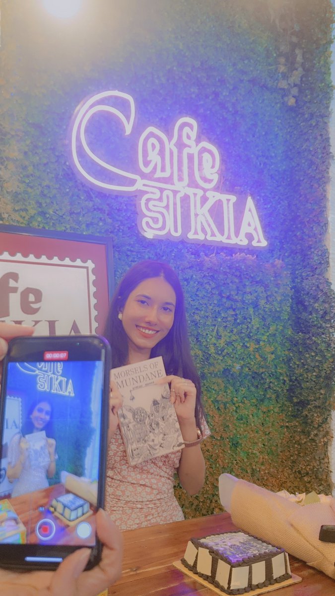 itsss_rain's tweet photo. Bigggggg fan ma'am @chai_hater 💗
congratulations babe✨
The book is very well written. And you were looking very hot today🙈💕 https://t.co/GODpi5wUuA