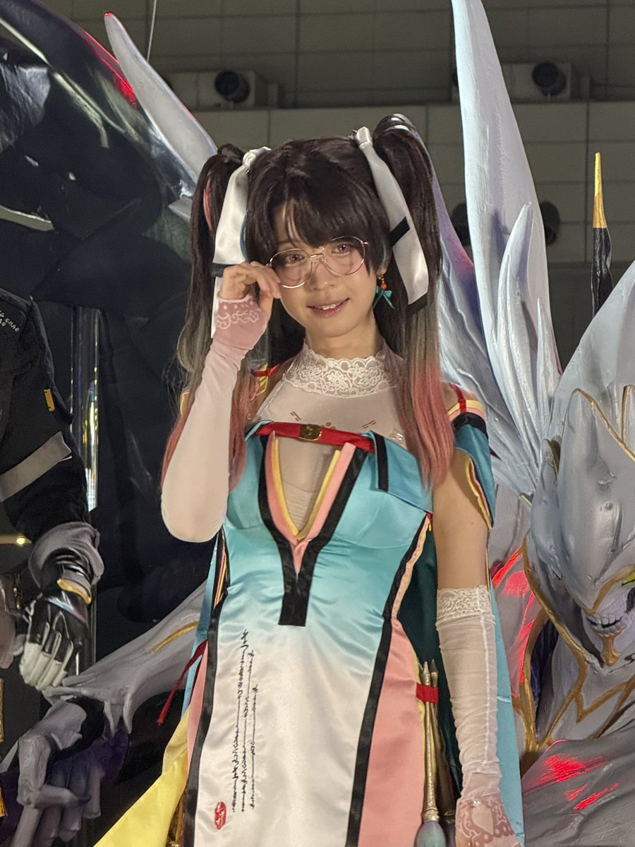 好きなコスプレイヤーの
yamiちゃん。
めっちゃ可愛かったー。
目を瞑っててもかわいい。
人混みすごくて
あまり上手く撮れなかったのが残念。

#TGS2024 
#鳴潮TGS2024 
#yami https://t.co/DCRdGGguaA